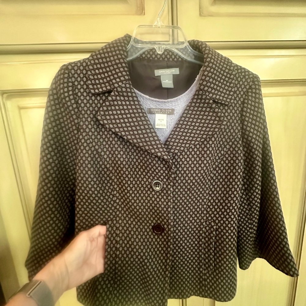 Lined Jacket With Coordinating Shell - image 4